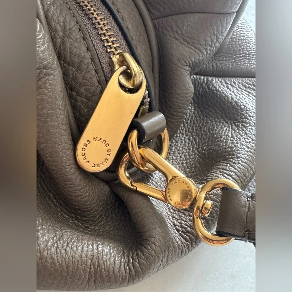 Marc Jacobs Brown Pebbled Leather Satchel with adjustable Shoulder Strap